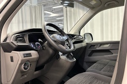 valkoinen Volkswagen Caravelle 2020 kuva 10.