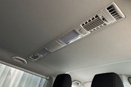 valkoinen Volkswagen Caravelle 2020 kuva 28.