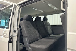 valkoinen Volkswagen Caravelle 2020 kuva 8.