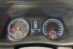 valkoinen Volkswagen Caravelle 2020 kuva 16.