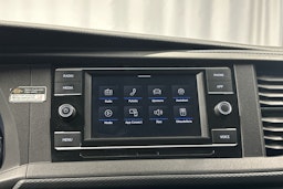 valkoinen Volkswagen Caravelle 2020 kuva 19.