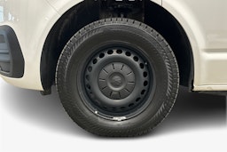 valkoinen Volkswagen Caravelle 2020 kuva 11.