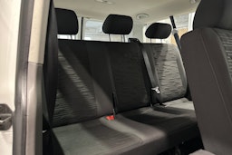 valkoinen Volkswagen Caravelle 2020 kuva 14.