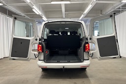 valkoinen Volkswagen Caravelle 2020 kuva 11.