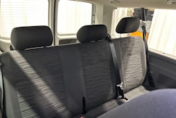 valkoinen Volkswagen Caravelle 2020 kuva 12.
