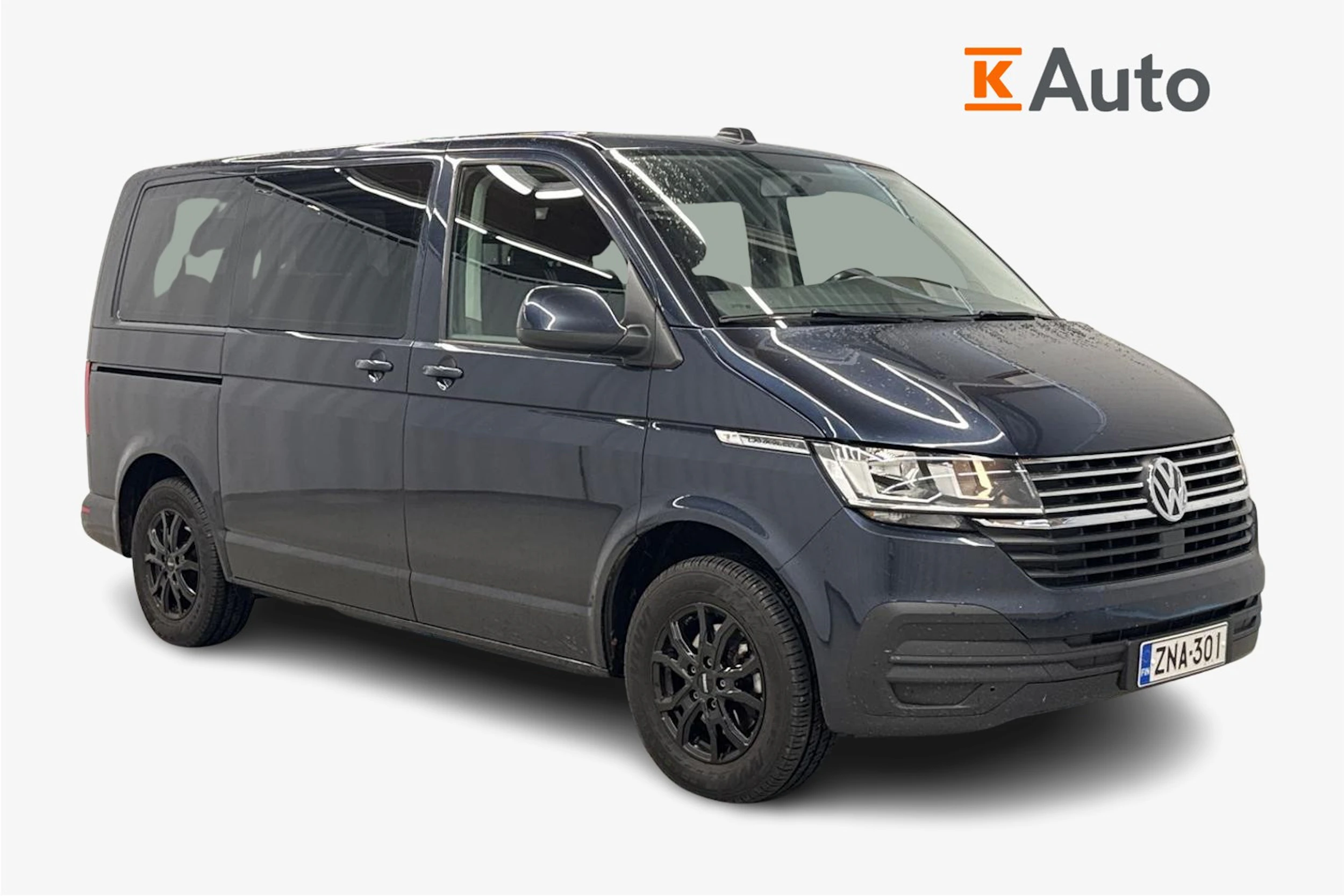 sininen Volkswagen Caravelle 2020 kuva 1.