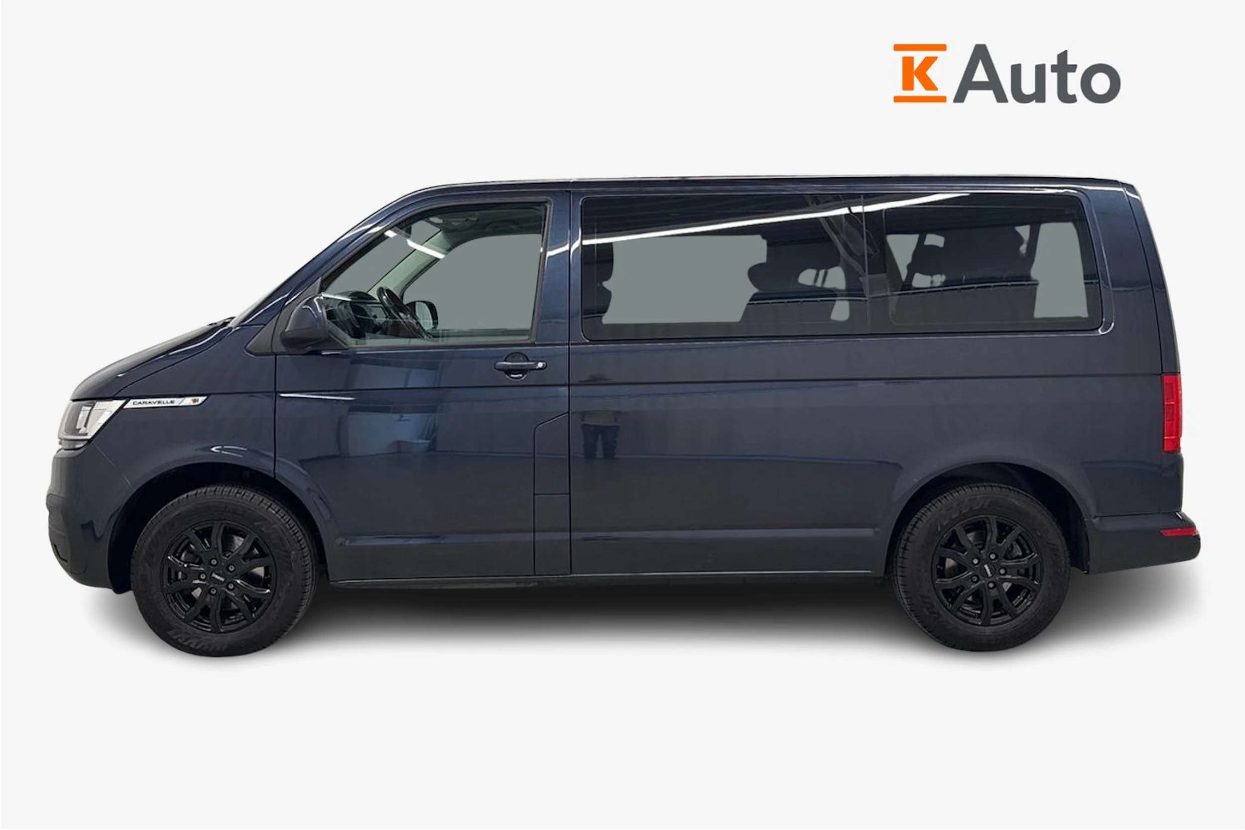 sininen Volkswagen Caravelle 2020 kuva 7.