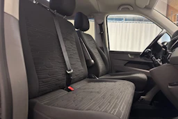 sininen Volkswagen Caravelle 2020 kuva 29.