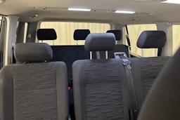 sininen Volkswagen Caravelle 2020 kuva 33.