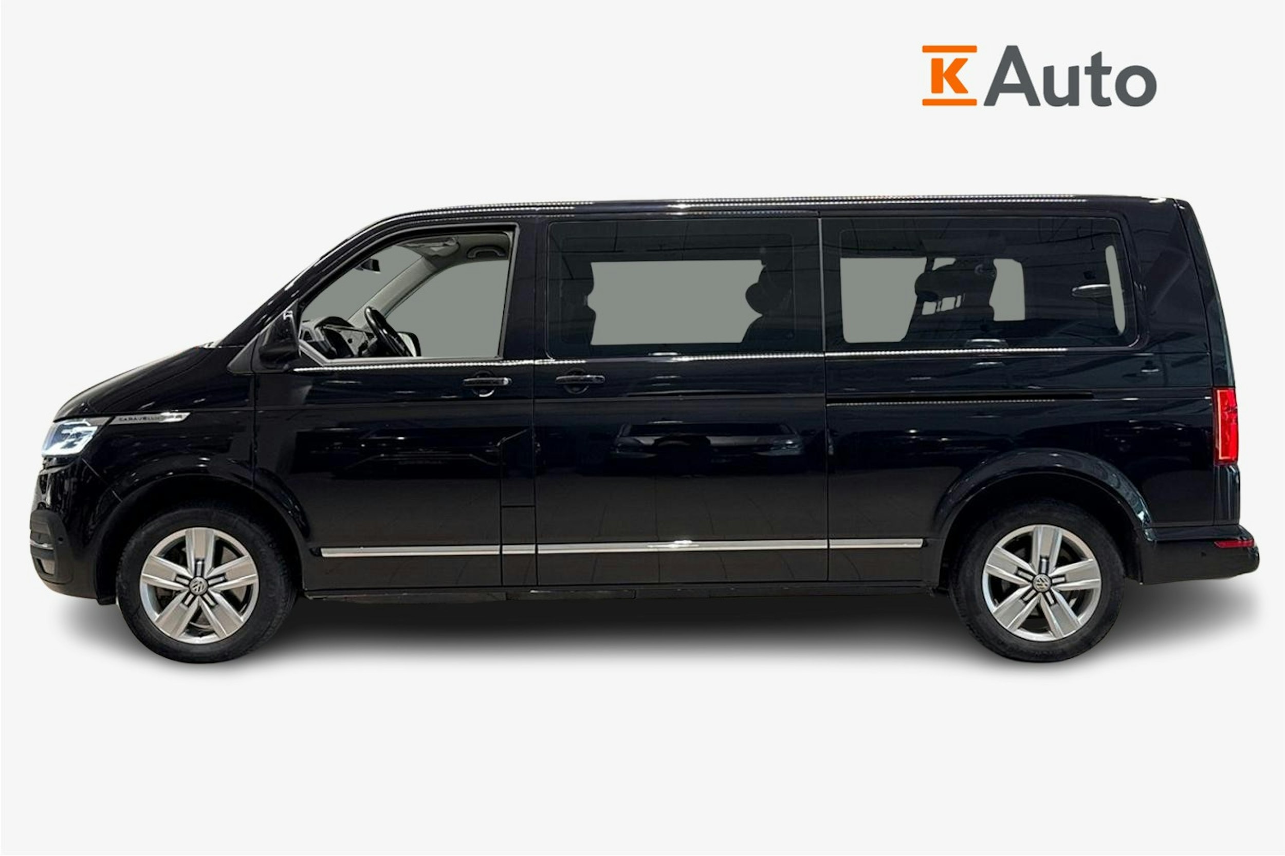 musta Volkswagen Caravelle 2020 kuva 6.
