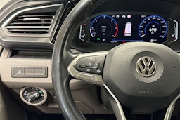 musta Volkswagen Caravelle 2020 kuva 14.
