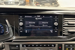 musta Volkswagen Caravelle 2020 kuva 24.