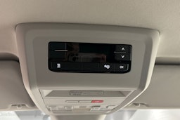 musta Volkswagen Caravelle 2020 kuva 26.