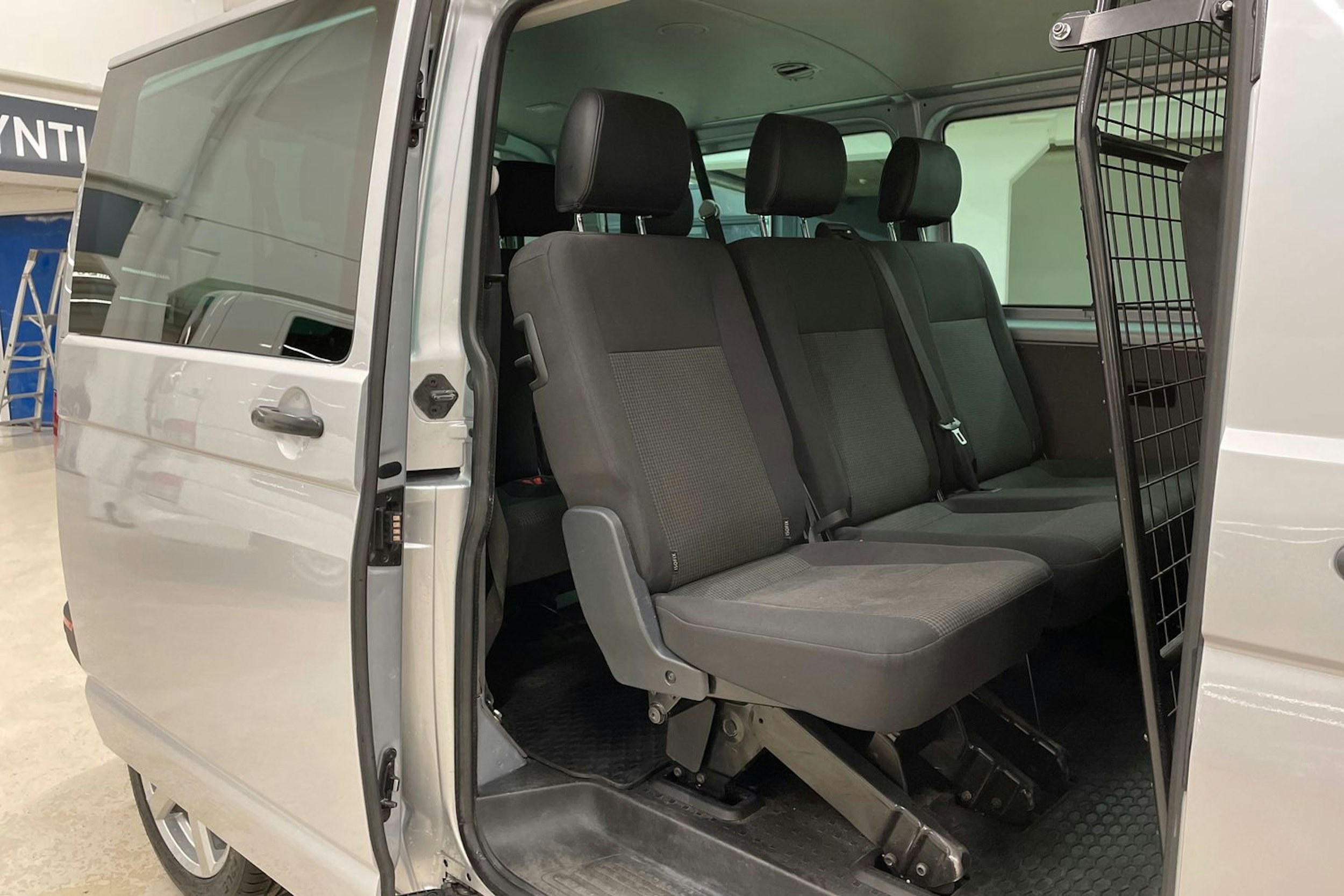 hopea Volkswagen Caravelle 2020 kuva 18.