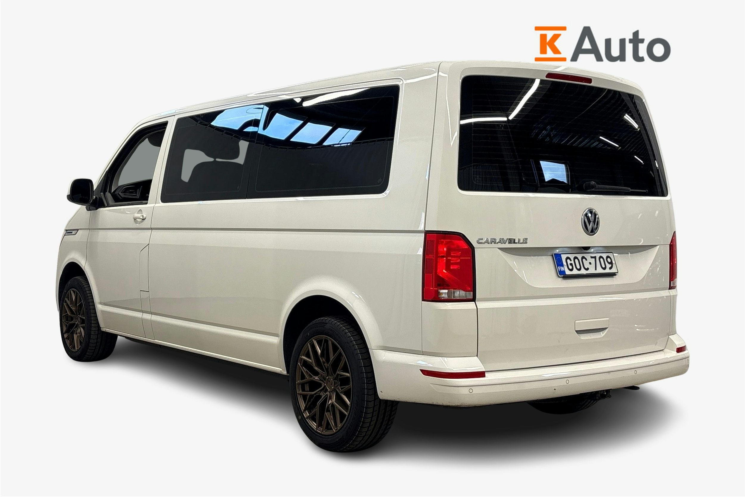 valkoinen Volkswagen Caravelle 2021 kuva 2.