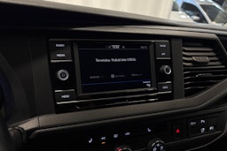 valkoinen Volkswagen Caravelle 2021 kuva 19.