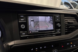 valkoinen Volkswagen Caravelle 2021 kuva 20.
