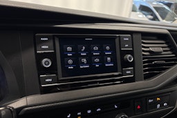 valkoinen Volkswagen Caravelle 2021 kuva 21.