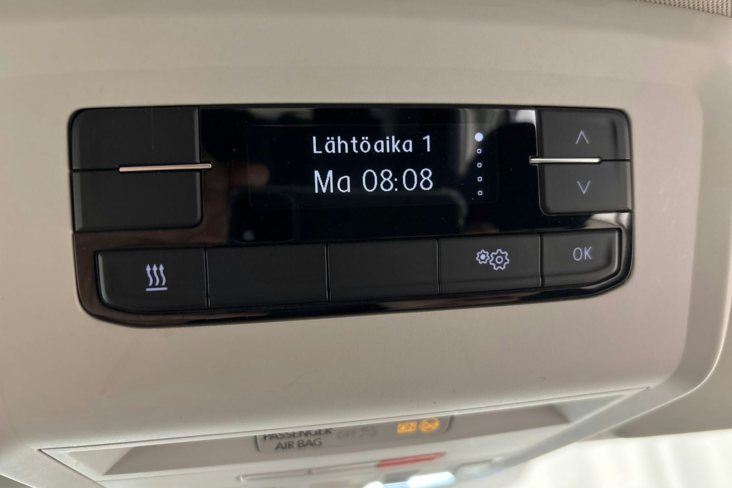 valkoinen Volkswagen Caravelle 2021 kuva 14.