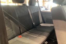 valkoinen Volkswagen Caravelle 2021 kuva 13.