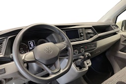 valkoinen Volkswagen Caravelle 2021 kuva 9.