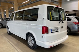 valkoinen Volkswagen Caravelle 2021 kuva 14.