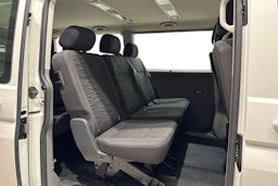 valkoinen Volkswagen Caravelle 2022 kuva 8.