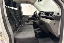 valkoinen Volkswagen Caravelle 2022 kuva 11.