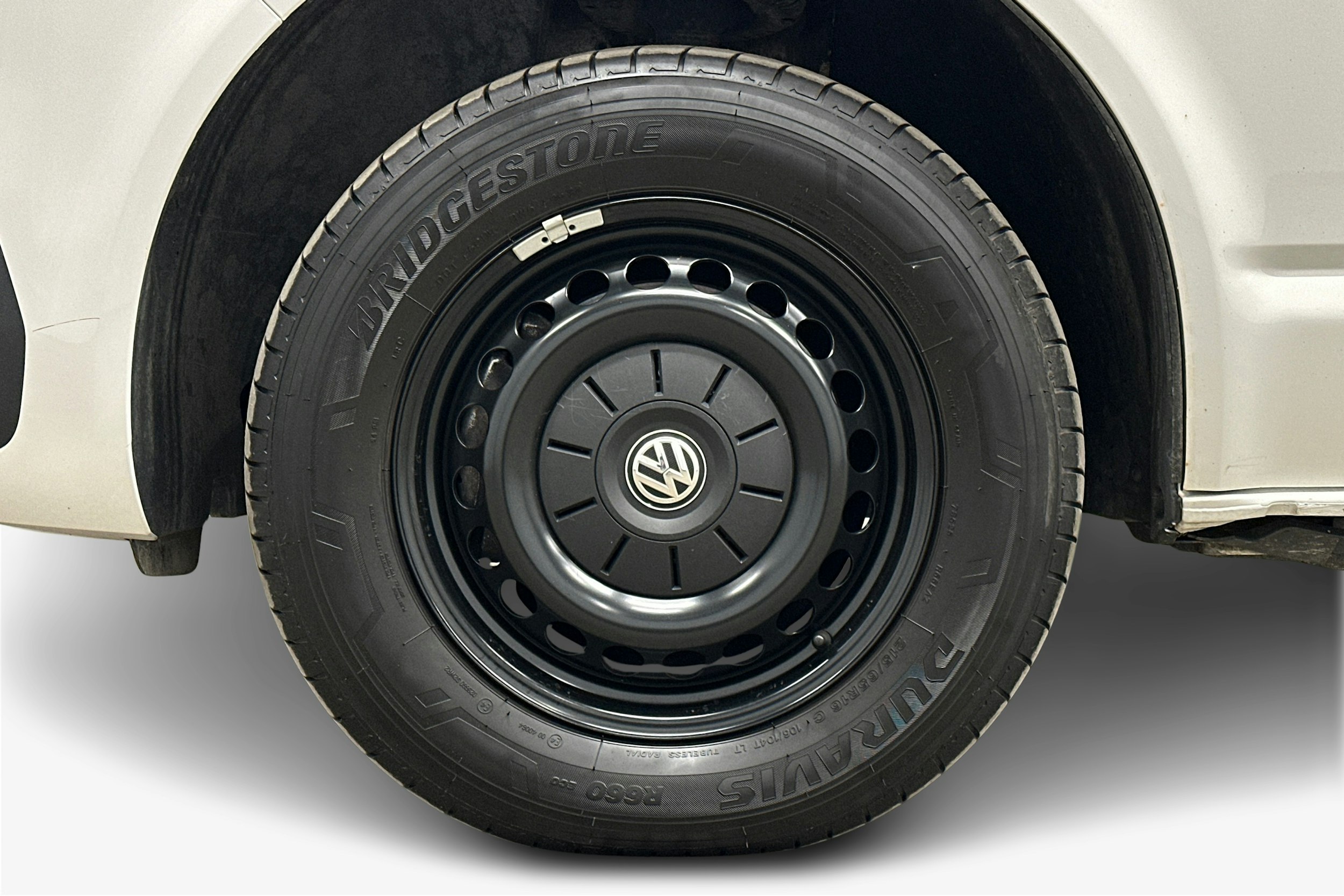 valkoinen Volkswagen Caravelle 2022 kuva 9.