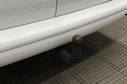 valkoinen Volkswagen Caravelle 2022 kuva 12.