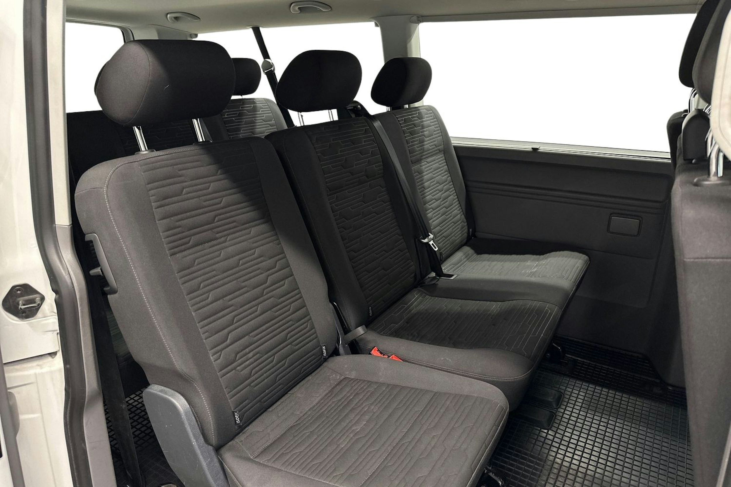 valkoinen Volkswagen Caravelle 2022 kuva 8.