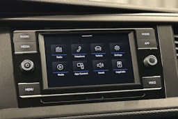 valkoinen Volkswagen Caravelle 2022 kuva 18.