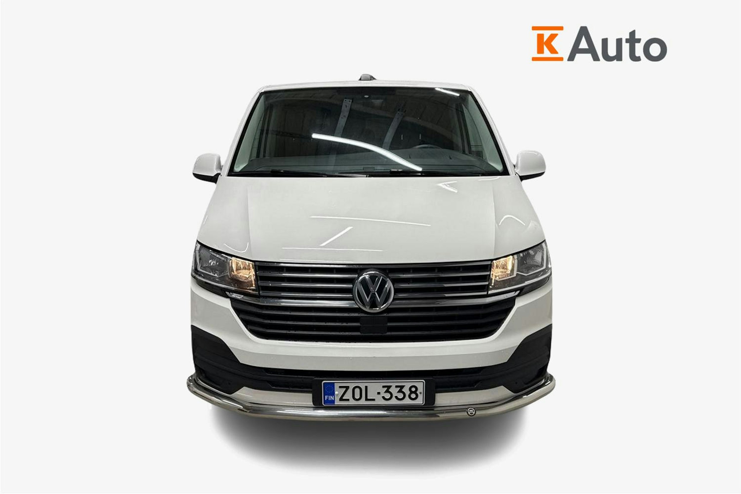 valkoinen Volkswagen Caravelle 2022 kuva 4.
