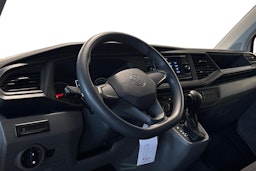 valkoinen Volkswagen Caravelle 2022 kuva 3.