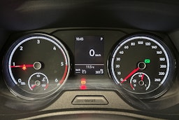 valkoinen Volkswagen Caravelle 2022 kuva 16.