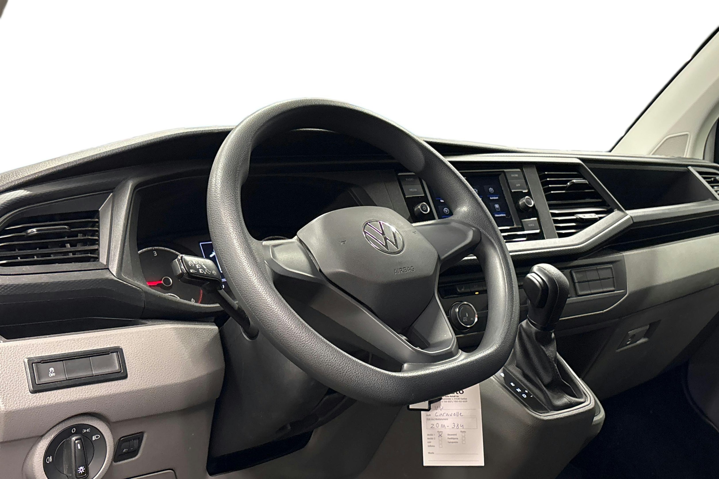 valkoinen Volkswagen Caravelle 2022 kuva 3.