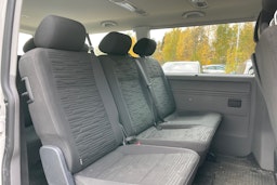 valkoinen Volkswagen Caravelle 2022 kuva 10.