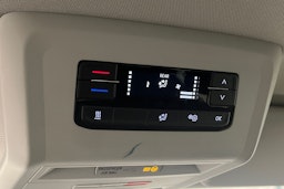 valkoinen Volkswagen Caravelle 2022 kuva 22.