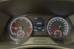 valkoinen Volkswagen Caravelle 2022 kuva 23.