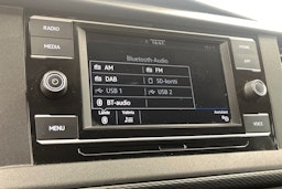 valkoinen Volkswagen Caravelle 2022 kuva 27.