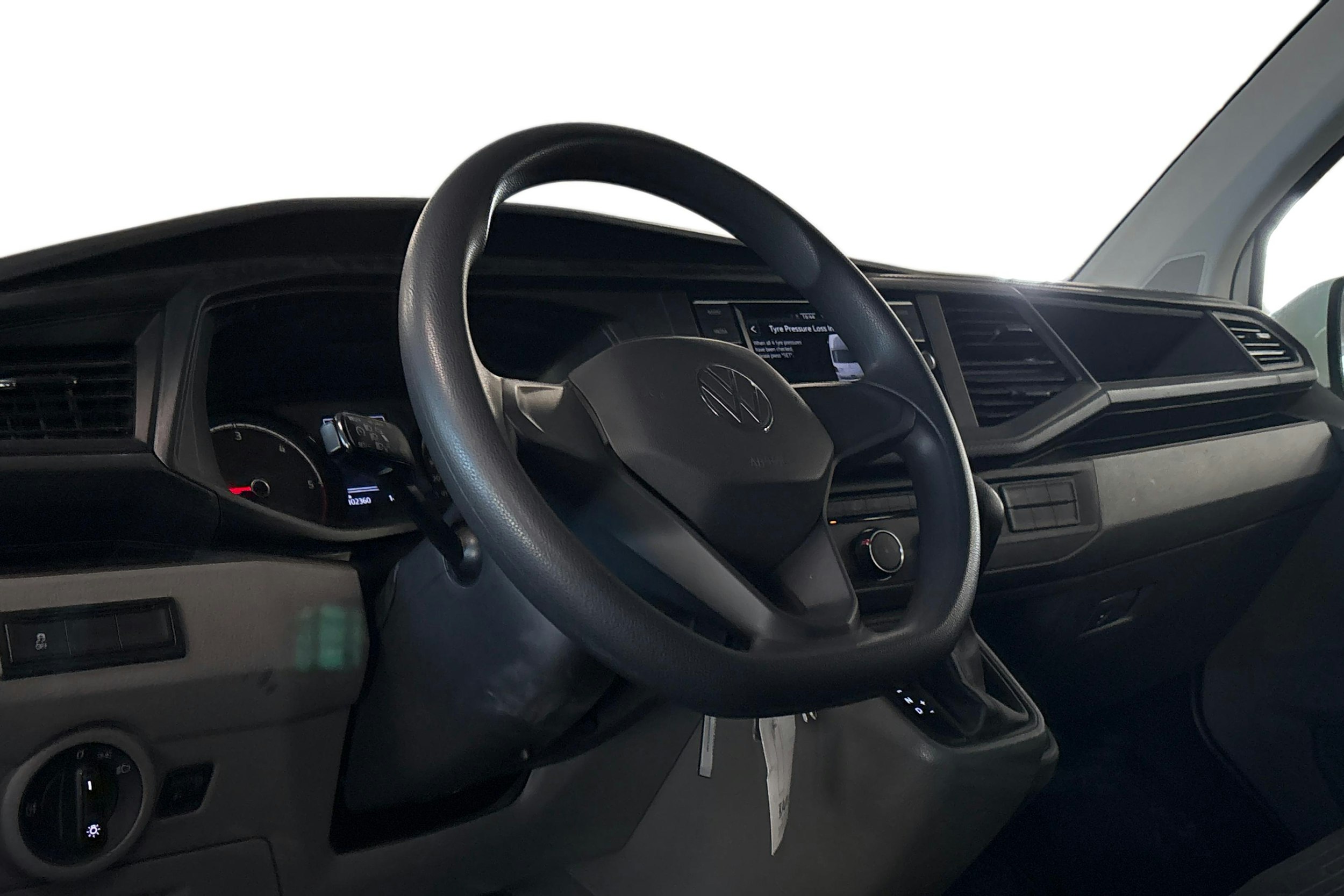 valkoinen Volkswagen Caravelle 2022 kuva 3.