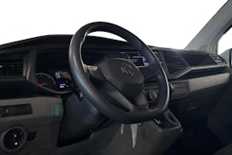 valkoinen Volkswagen Caravelle 2022 kuva 3.
