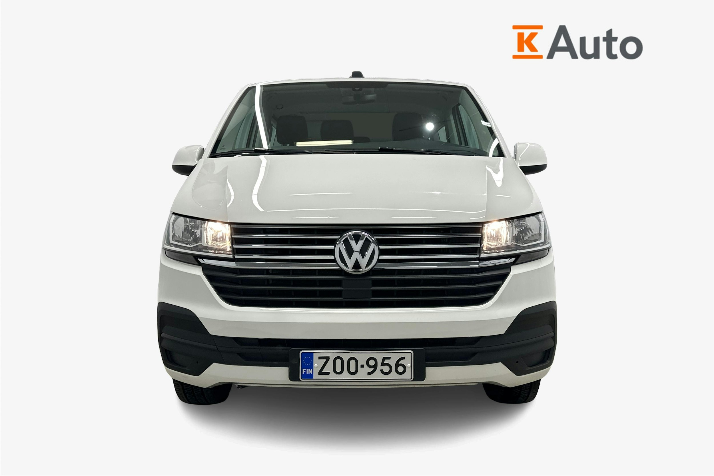 valkoinen Volkswagen Caravelle 2022 kuva 4.