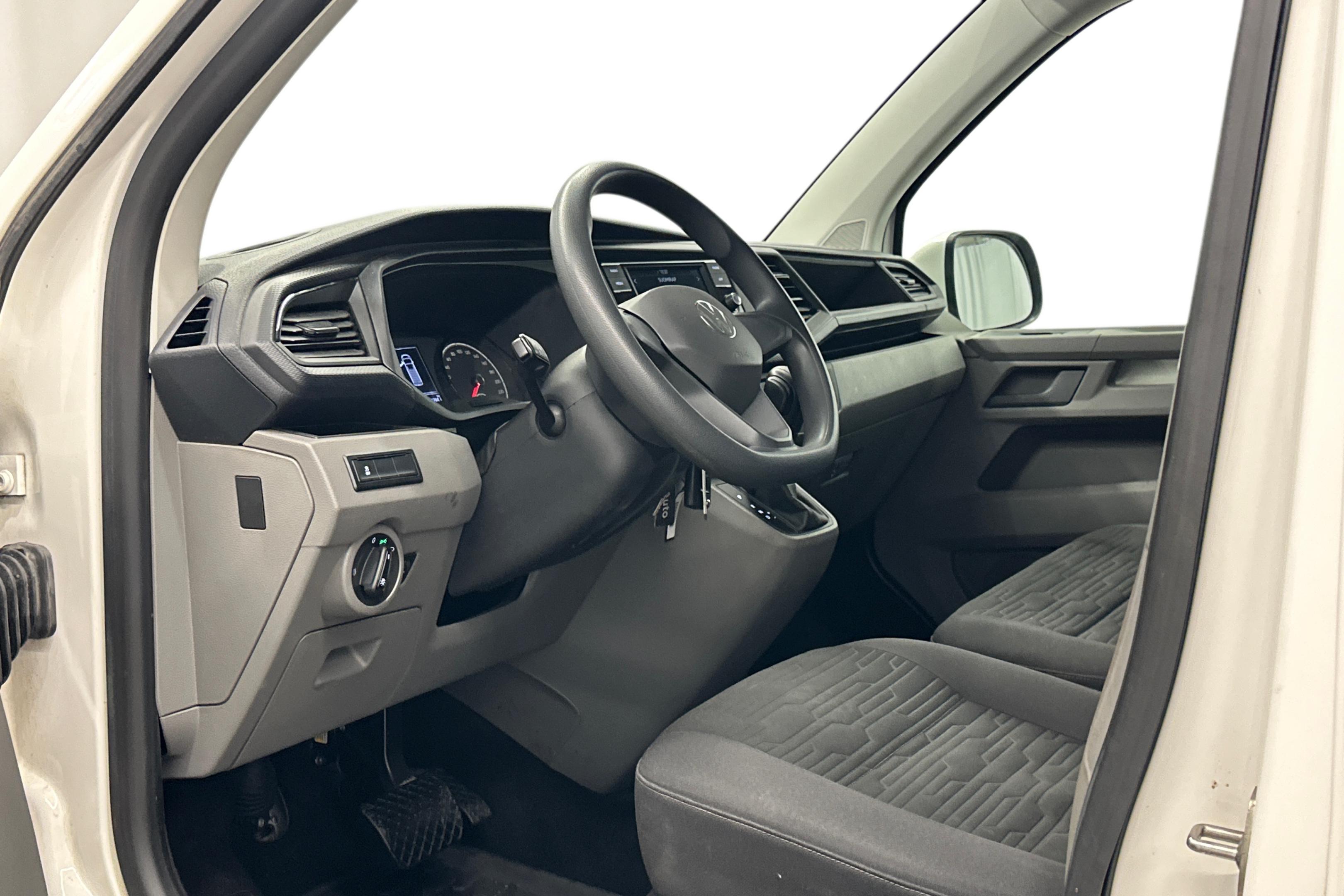 Volkswagen Caravelle 2022, kuva 7/35
