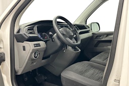 valkoinen Volkswagen Caravelle 2022 kuva 7.