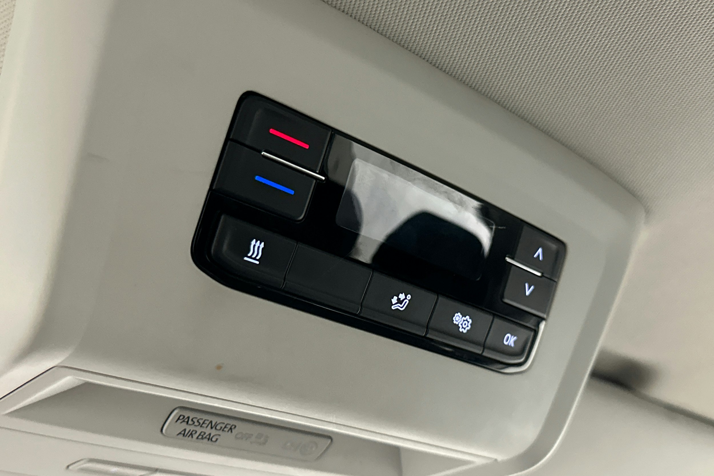 valkoinen Volkswagen Caravelle 2022 kuva 25.