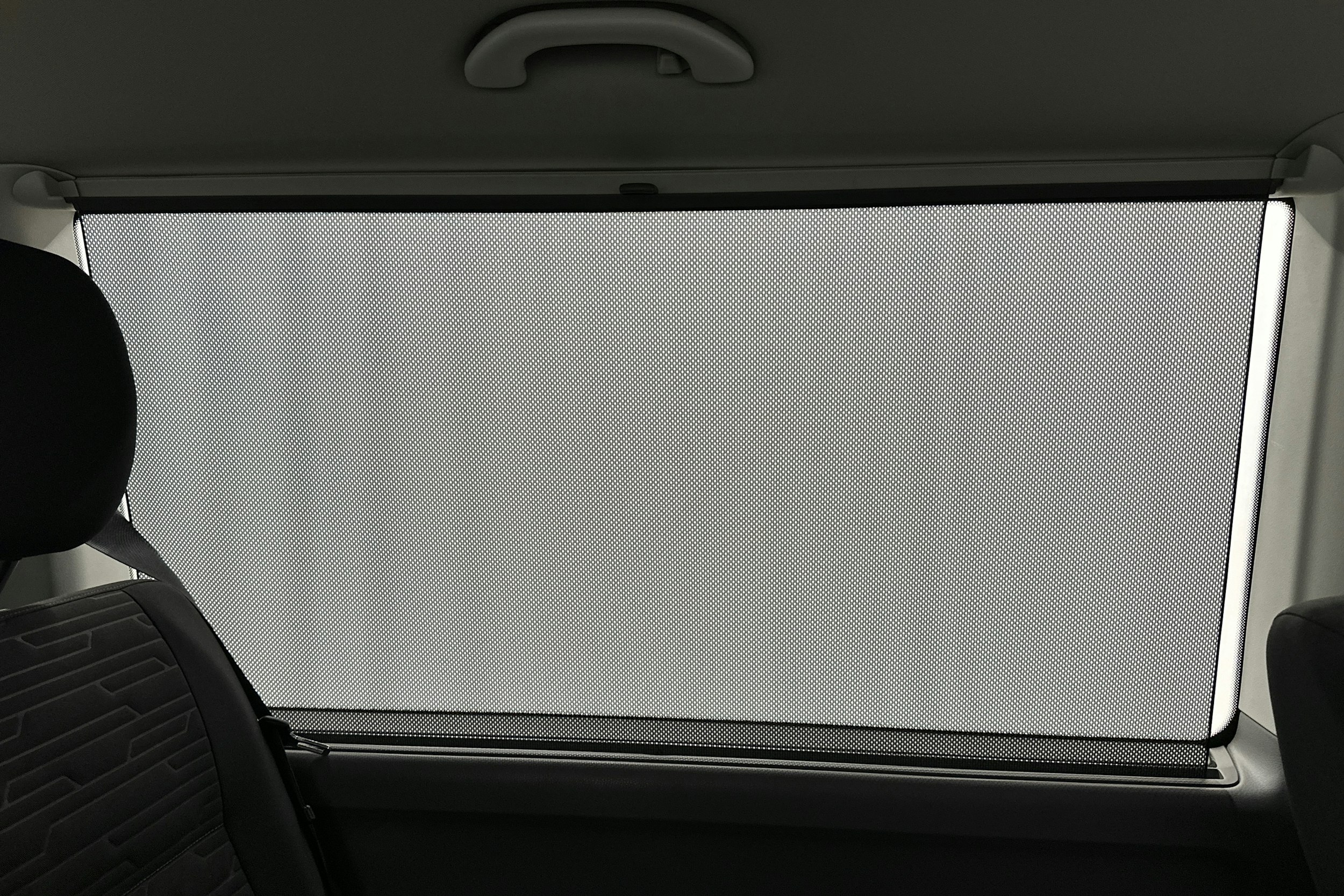 valkoinen Volkswagen Caravelle 2022 kuva 26.