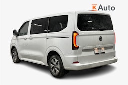 valkoinen Volkswagen Caravelle 2025 kuva 2.