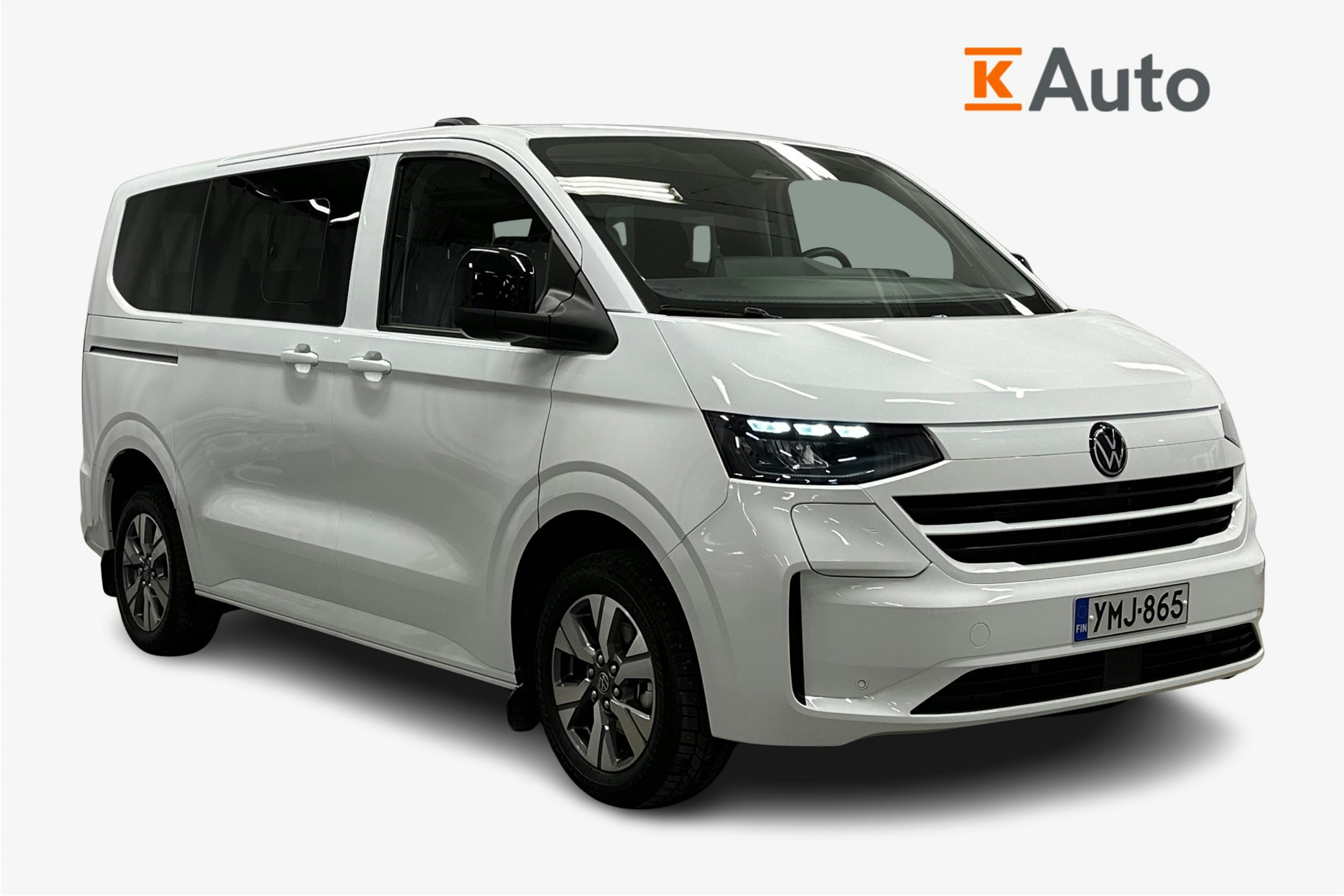 valkoinen Volkswagen Caravelle 2025 kuva 1.