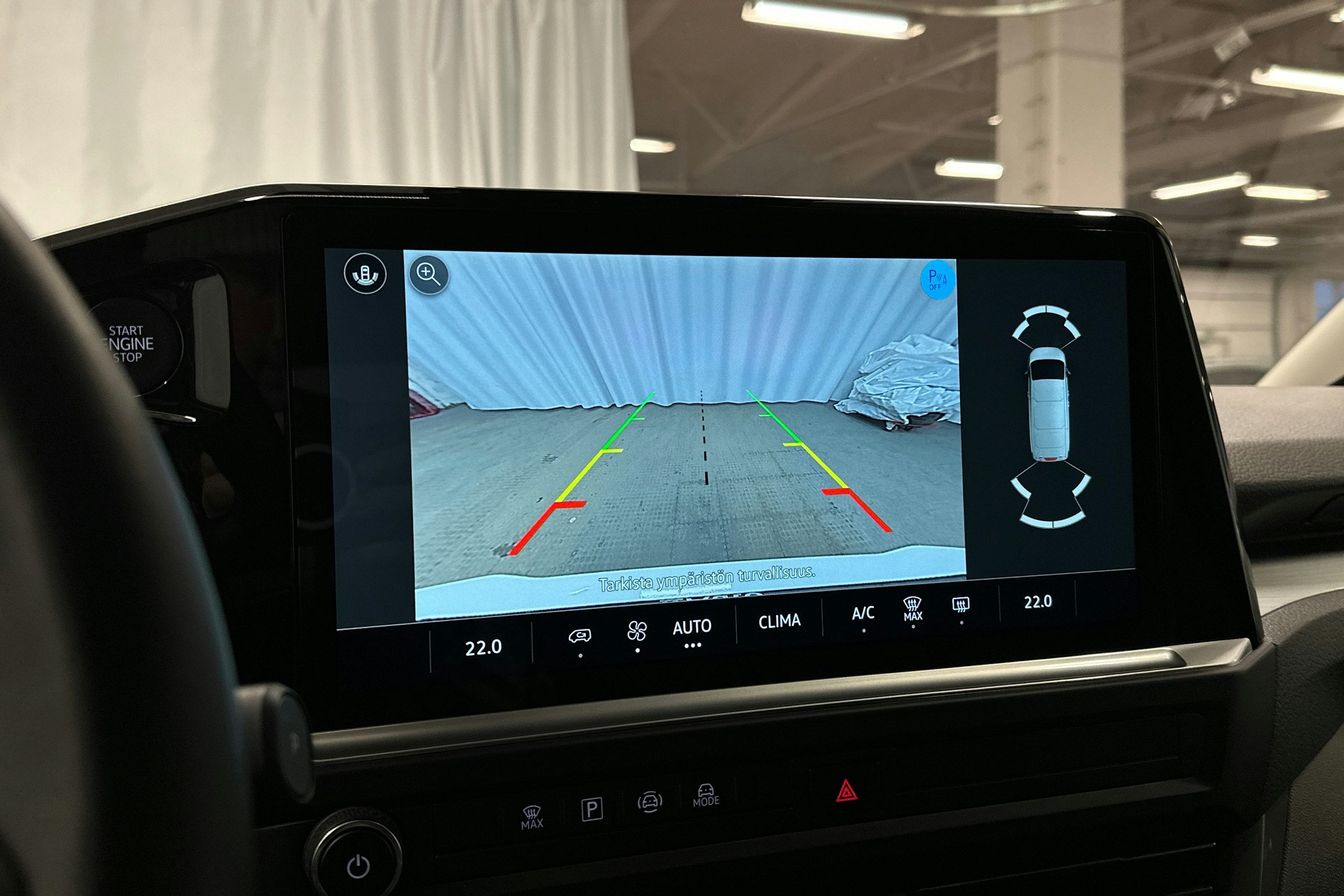 valkoinen Volkswagen Caravelle 2025 kuva 19.